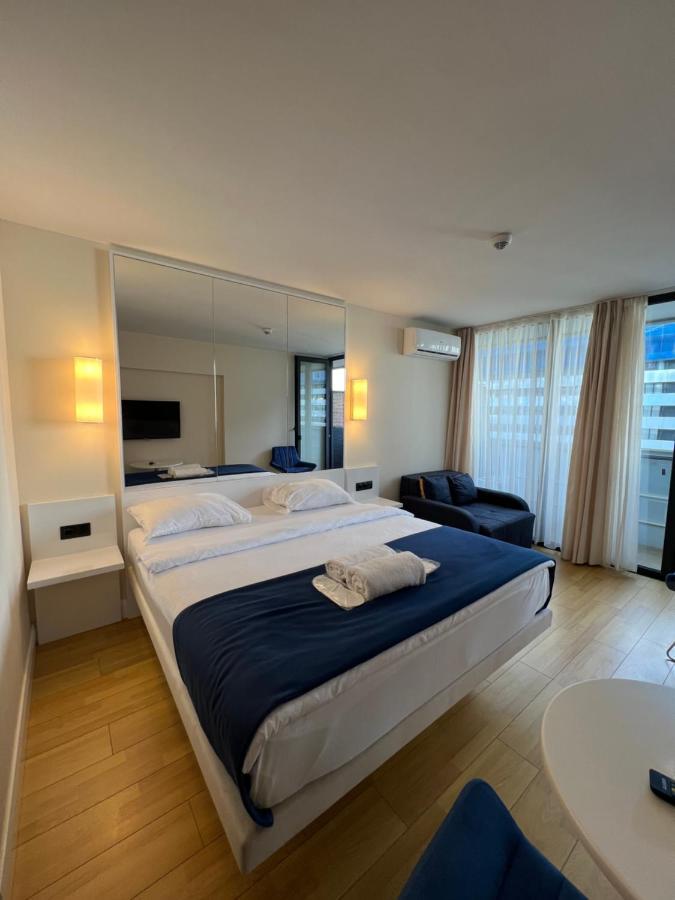 באטומי Orbi City Aparthotel Black Sea View מראה חיצוני תמונה