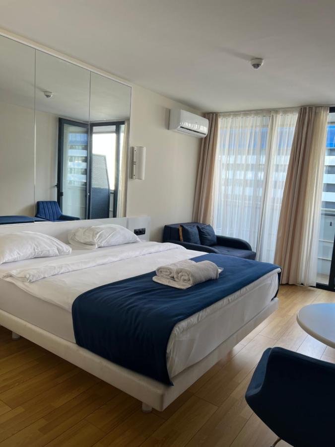 באטומי Orbi City Aparthotel Black Sea View מראה חיצוני תמונה