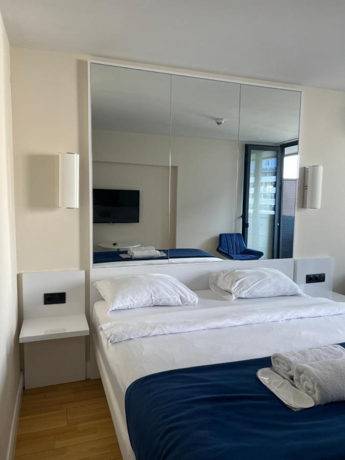 באטומי Orbi City Aparthotel Black Sea View מראה חיצוני תמונה