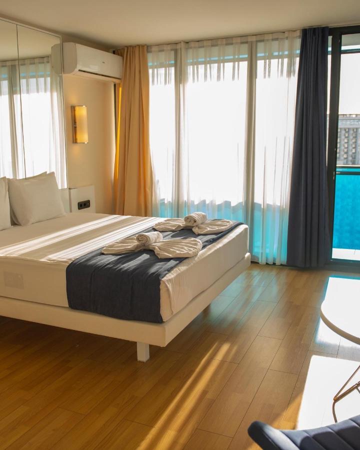 באטומי Orbi City Aparthotel Black Sea View מראה חיצוני תמונה