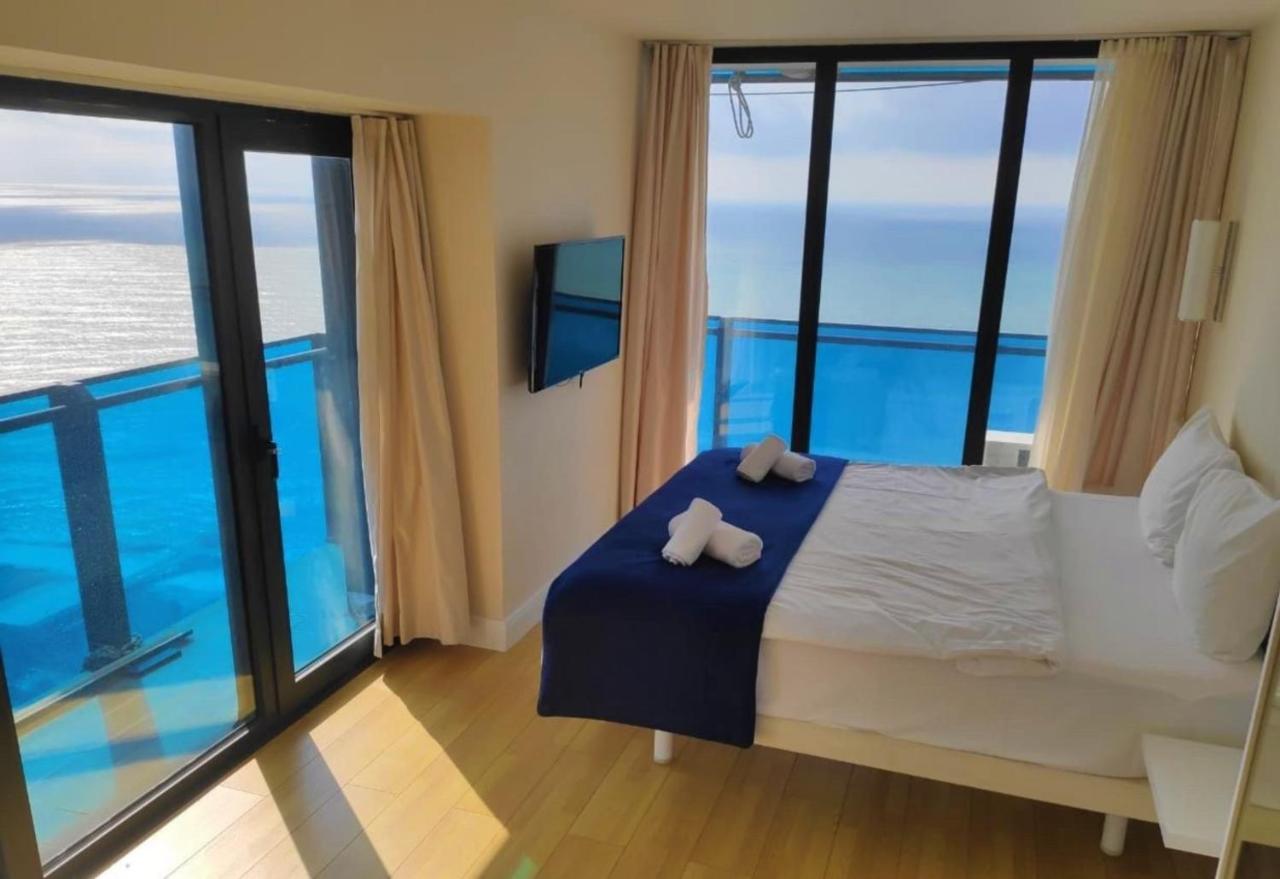 באטומי Orbi City Aparthotel Black Sea View מראה חיצוני תמונה