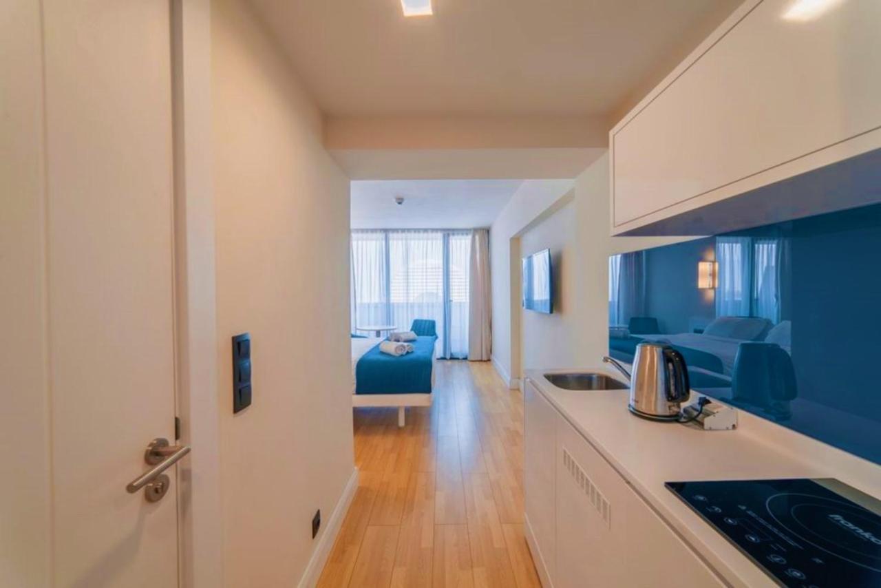 באטומי Orbi City Aparthotel Black Sea View מראה חיצוני תמונה