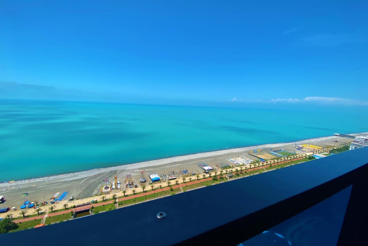 באטומי Orbi City Aparthotel Black Sea View מראה חיצוני תמונה